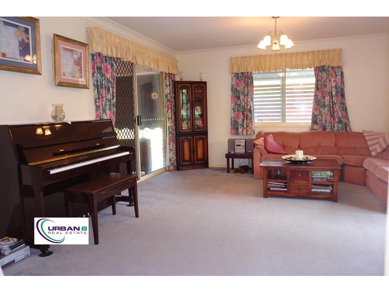 66 Gibson Cres, Bellbowrie QLD 4070